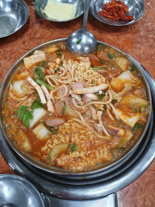 金刚什锦火锅（금강섞어찌개）