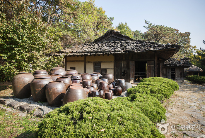 温阳民俗博物馆(온양민속박물관)