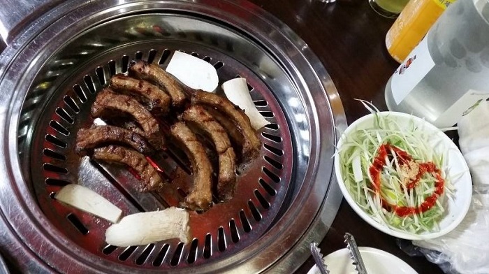 Singane Wangko肋排 龍頭洞(신가네왕코등갈비 용두동)
