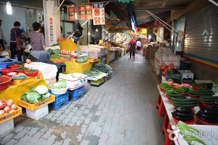 大邱和平市場(대구 평화시장)