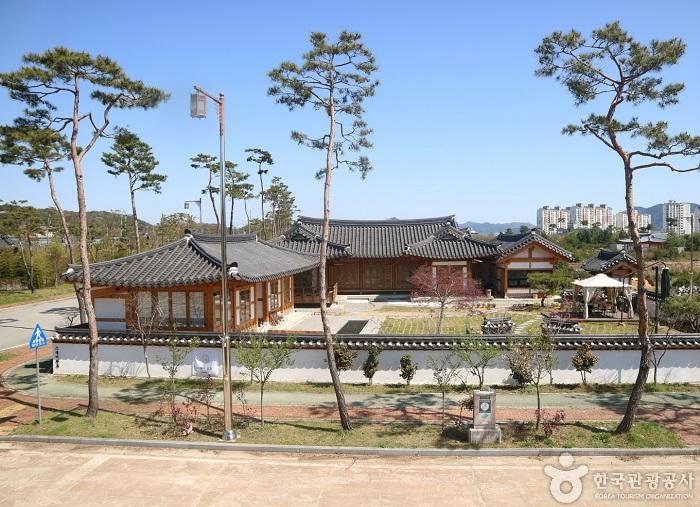 Stay黃龍[韓國觀光品質認證/Korea Quality] 스테이황룡 [한국관광 품질인증/Korea Quality]