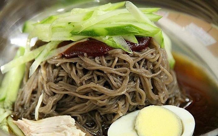 Seongcheon 蕎麥涼麵(성천막국수) Seongcheon 蕎麥涼麵(성천막국수)