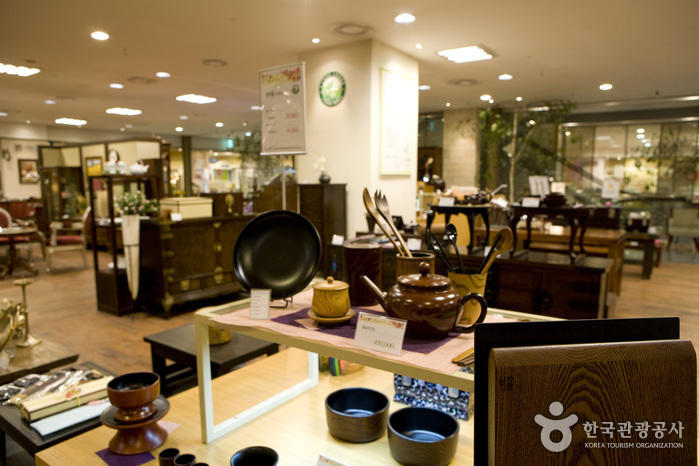 Evadom (I'Park mall店)(이바돔 (아이파크몰점))