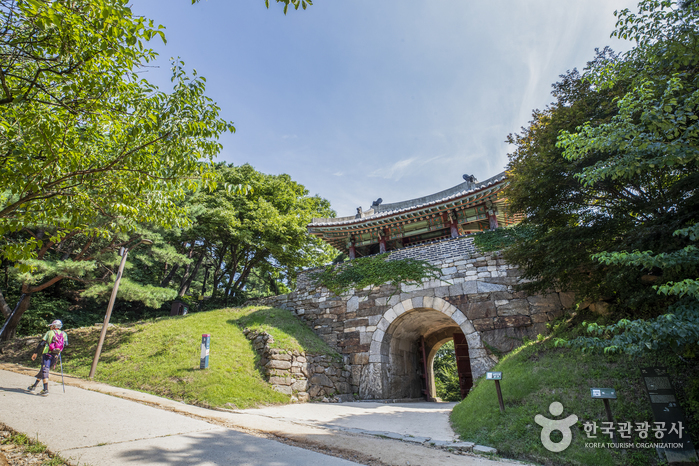 南漢山城道立公園 [UNESCO世界文化遺產](남한산성도립공원 [유네스코 세계문화유산])