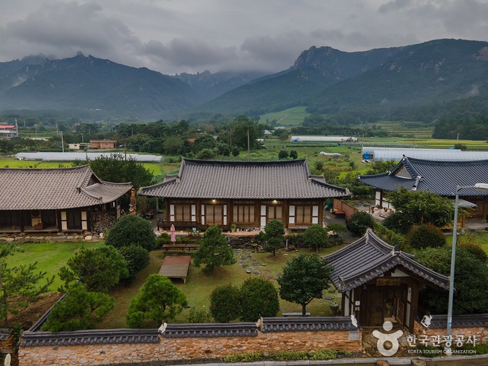 談笑齋[韓國觀光品質認證/Korea Quality] 화담재 [한국관광 품질인증/Korea Quality]