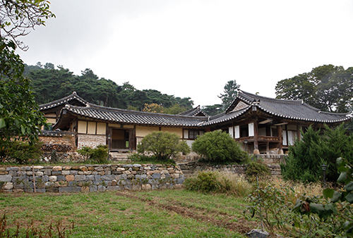Myeongrjaegotaek [Korea Quality] / 논산 명재고택 [한국관광 품질인증]