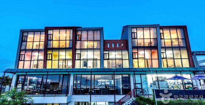 Starry Night Jeju [Korea Quality] / 스테리나잇 제주 [한국관광 품질인증]