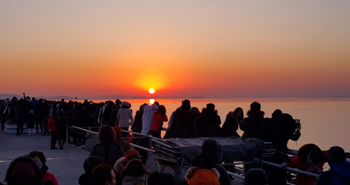 Maryangpo Sunset & Sunrise Festival (마량포 해넘이 해돋이축제)