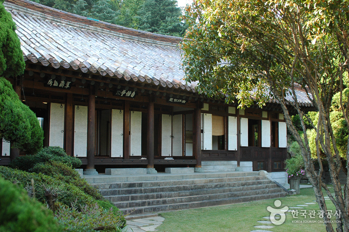 Maison de Choi Seung-hyo (최승효가옥)