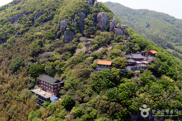Einsiedelei Hyangiram (향일암(여수))