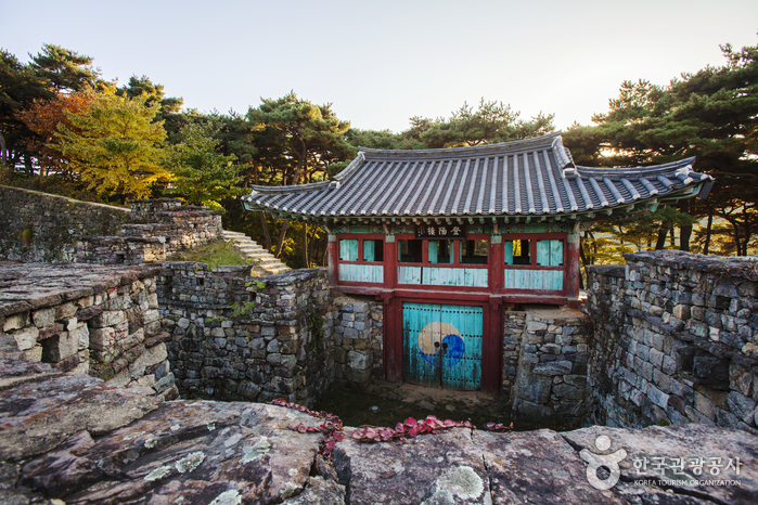 Festung Gochangeupsong (고창읍성)
