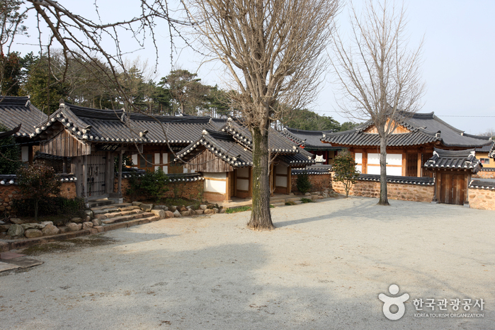 Dorf Yeongam Wangin Baksa (영암 왕인박사마을)