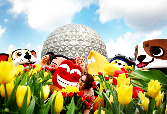 Цветочный фестиваль в парке Seoul Land (서울랜드 캐릭터플라워페스티벌)