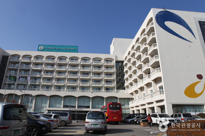 Горячие источники Пэгам Ончхон Hanwha Resort (한화리조트 백암온천)